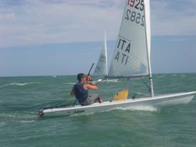 Vela mantovana in luce a Civitanova