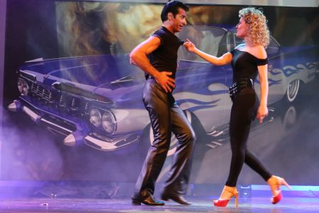 40&#176; Grease: &quot;Lele Dinero Show&quot;