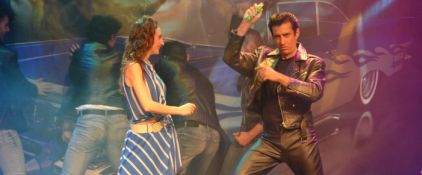 40° Grease: "Lele Dinero Show"