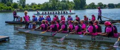 La "Mantova in Rosa" colora il lago di emozioni