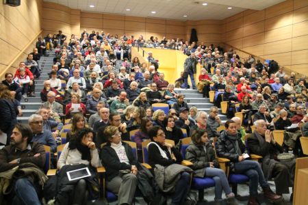 L&#39;aula Magna gremita dai Soci